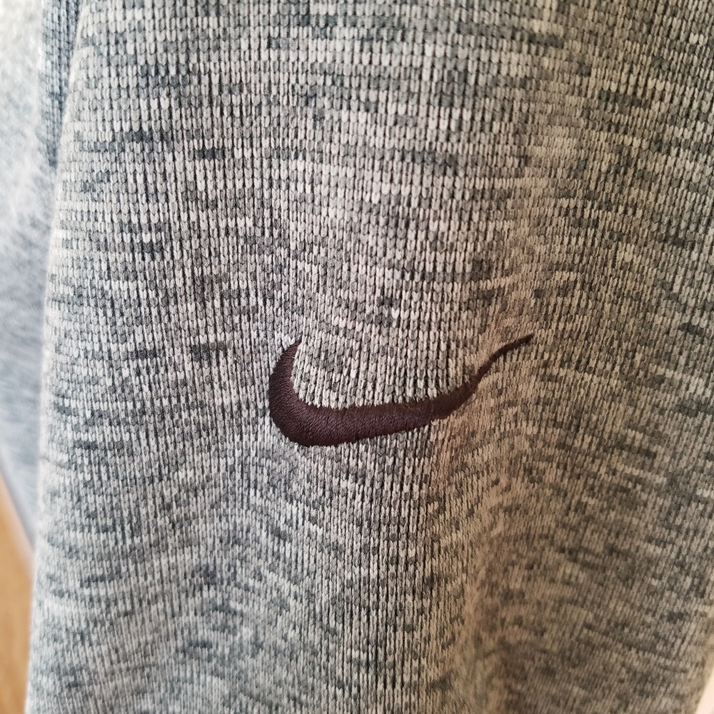 Nike Dri-fit Fleece Lined Gray Pullover Hoodie - Picture 7 of 11